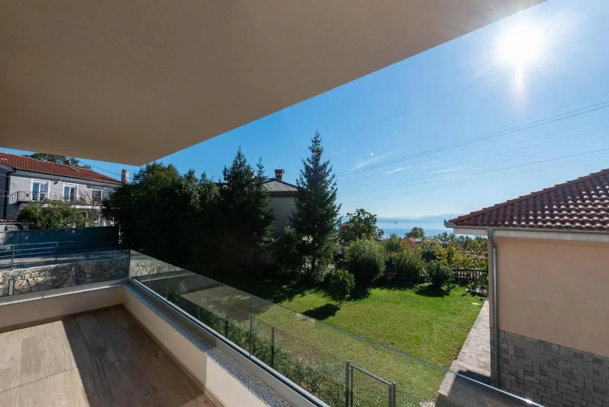 Villa Prenc In Matulji - Haus Fuer 6 Personen