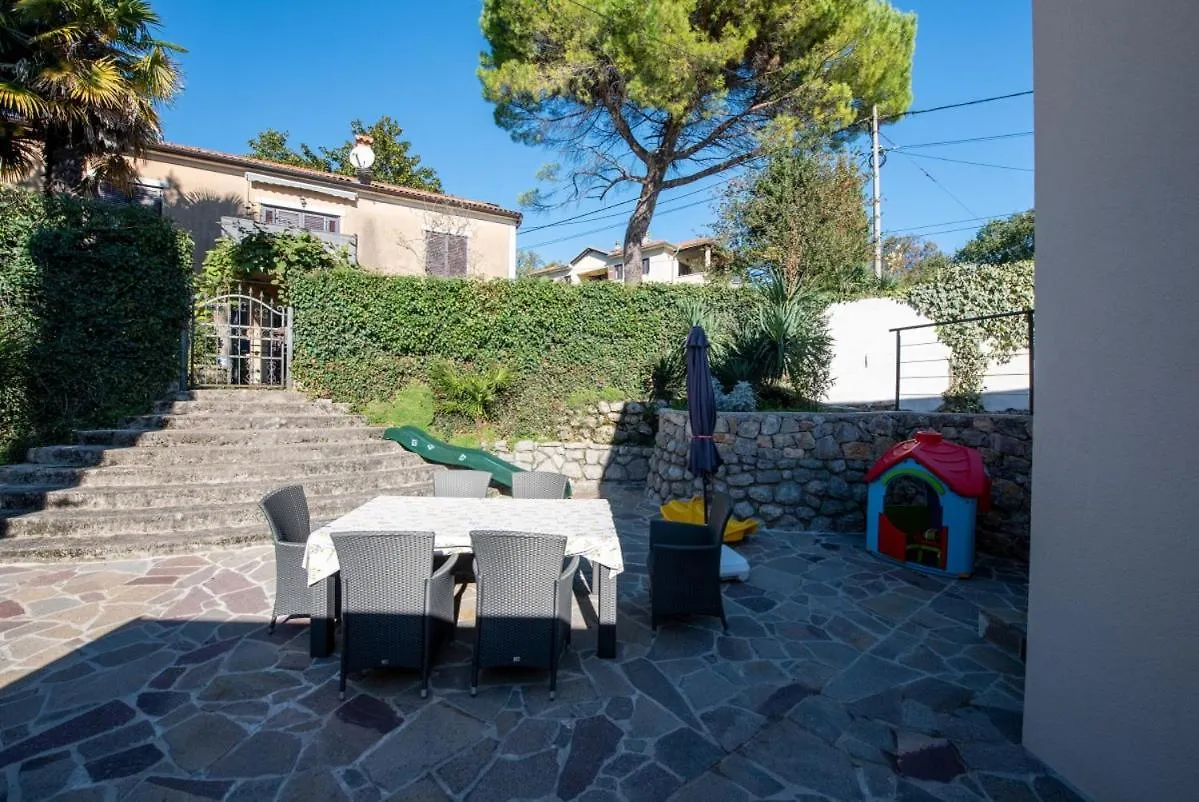 Villa Prenc In Matulji - Haus Fuer 6 Personen